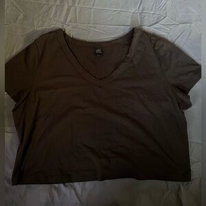 Army green V-neck T-shirt